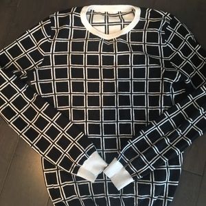 Reversible forever 21 black and white sweater